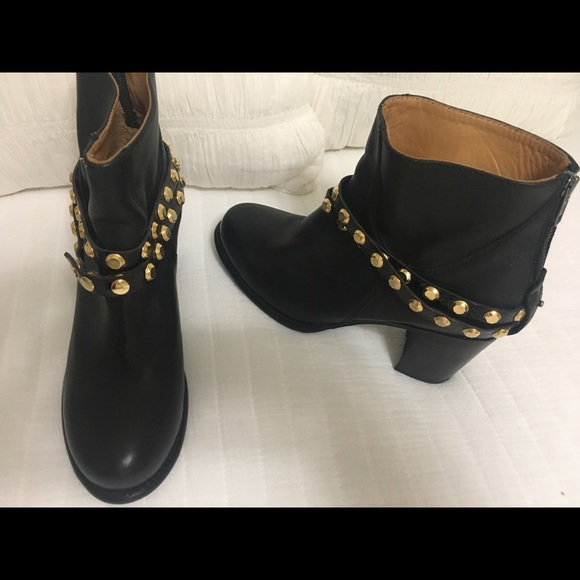 Juicy Couture Sz 8 Black Leather Bootie - Picture 4 of 5